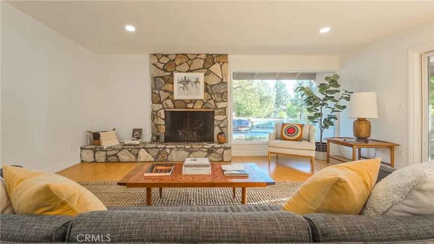 1807 Hanover Road, Claremont, California 91711