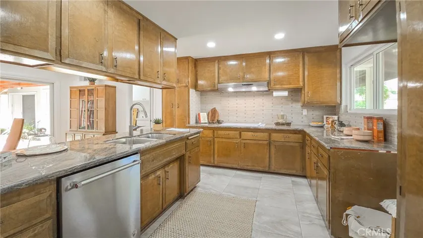 1807 Hanover Road, Claremont, California 91711