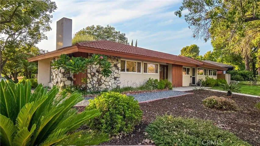 1807 Hanover Road, Claremont, California 91711