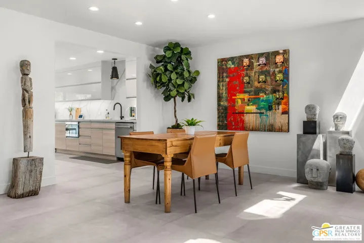 2560 W La Condesa Drive, Palm Springs, California 92264
