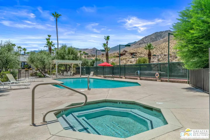 2560 W La Condesa Drive, Palm Springs, California 92264