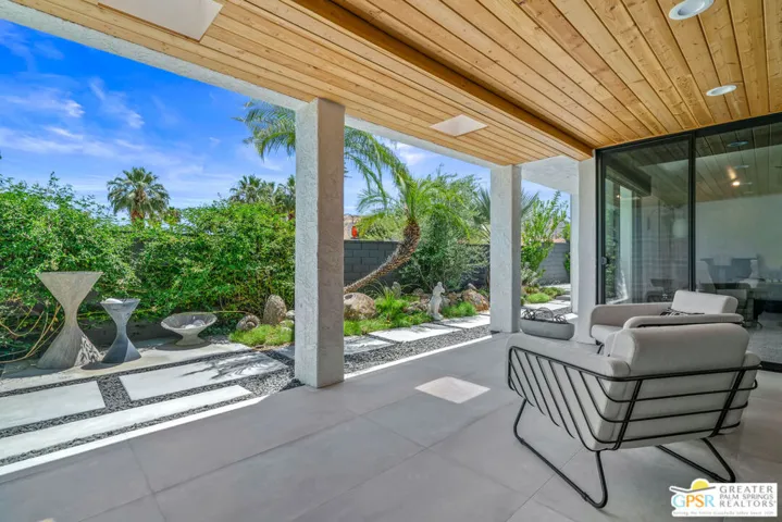 2560 W La Condesa Drive, Palm Springs, California 92264