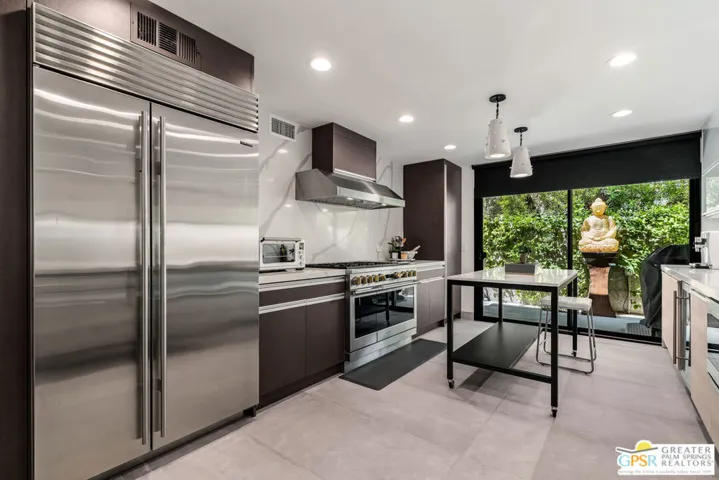 2560 W La Condesa Drive, Palm Springs, California 92264
