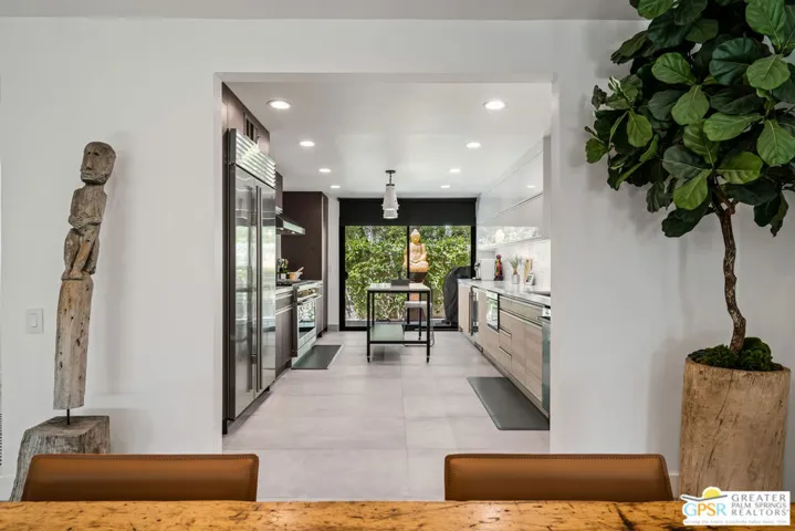 2560 W La Condesa Drive, Palm Springs, California 92264
