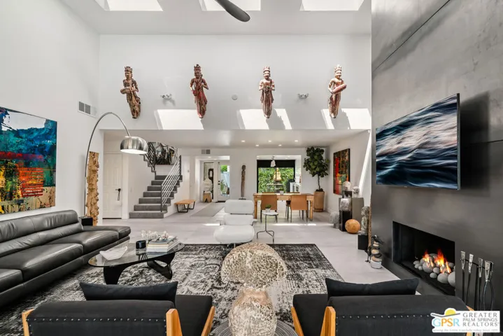 2560 W La Condesa Drive, Palm Springs, California 92264