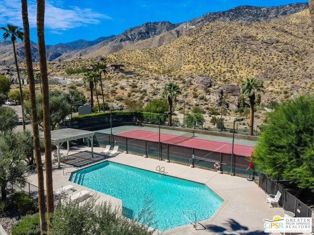 2560 W La Condesa Drive, Palm Springs, California 92264