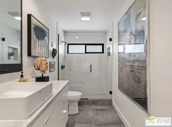 2560 W La Condesa Drive, Palm Springs, California 92264