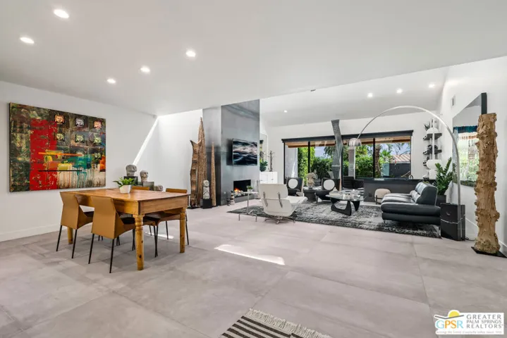 2560 W La Condesa Drive, Palm Springs, California 92264