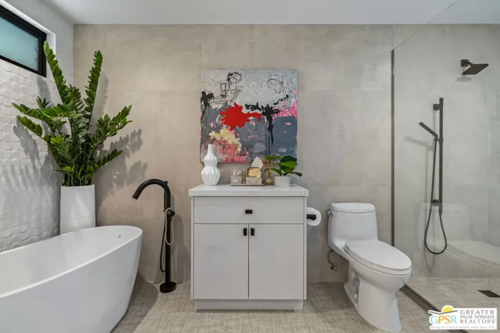 2560 W La Condesa Drive, Palm Springs, California 92264