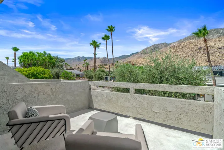2560 W La Condesa Drive, Palm Springs, California 92264