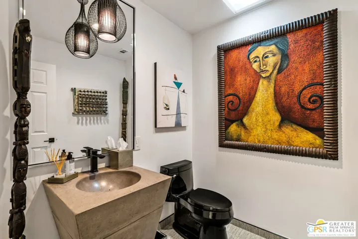 2560 W La Condesa Drive, Palm Springs, California 92264