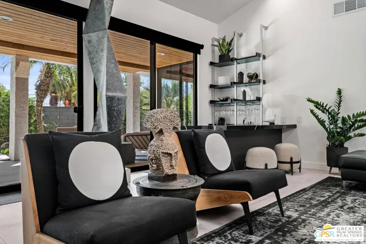 2560 W La Condesa Drive, Palm Springs, California 92264