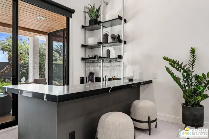 2560 W La Condesa Drive, Palm Springs, California 92264