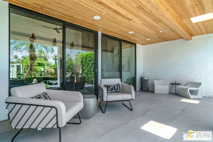 2560 W La Condesa Drive, Palm Springs, California 92264