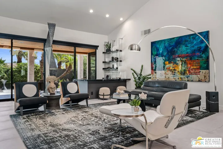 2560 W La Condesa Drive, Palm Springs, California 92264