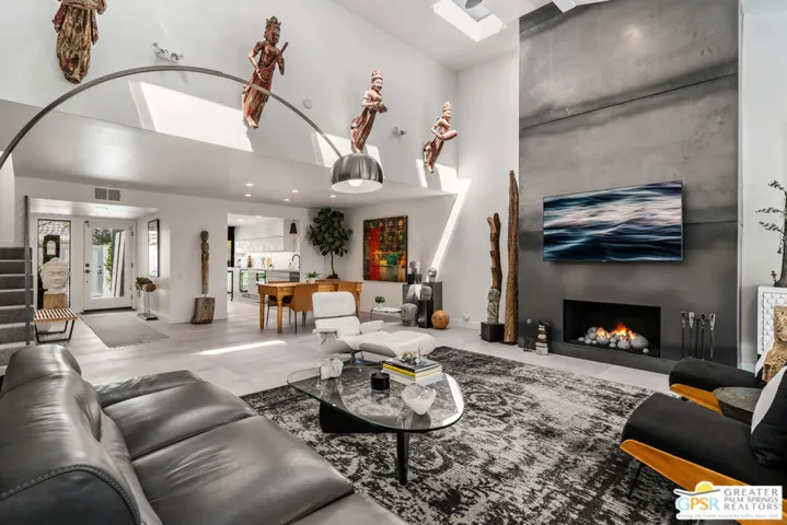 2560 W La Condesa Drive, Palm Springs, California 92264