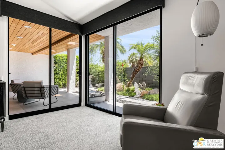 2560 W La Condesa Drive, Palm Springs, California 92264