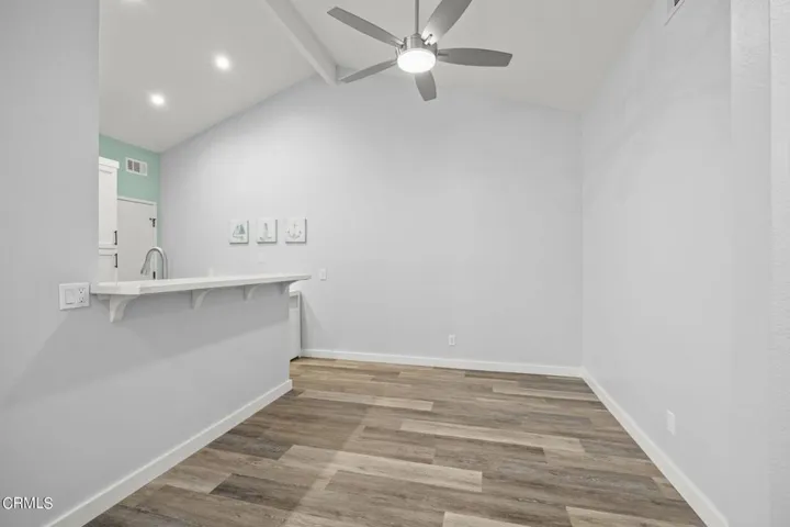 9-web-or-mls-Upmarketmedia_2634Hurr-27