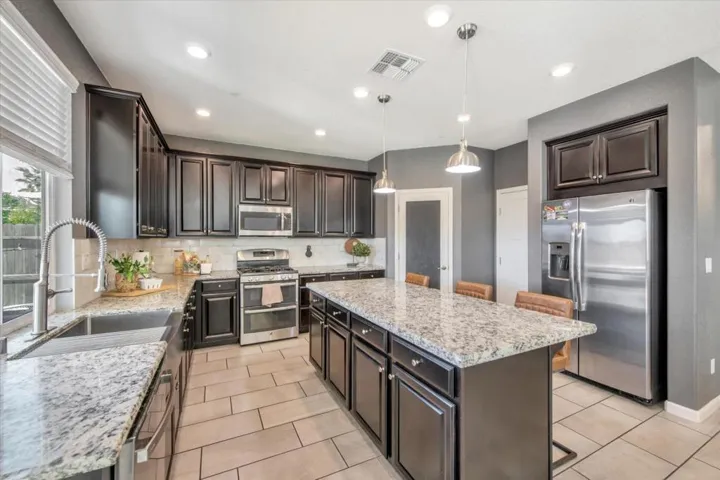 5030 Birch Valley Way, Rancho Cordova, California 95742