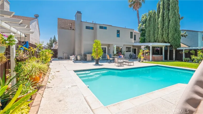 8041 Townsend Drive, Jurupa Valley, California 92509