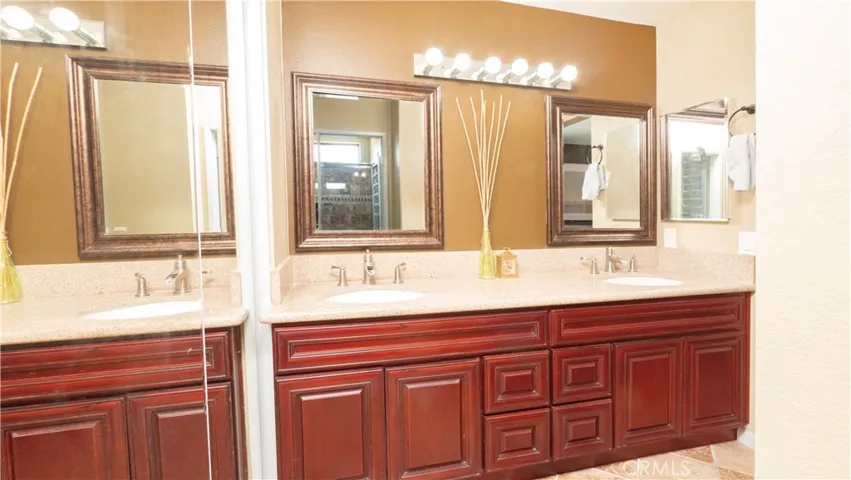 8041 Townsend Drive, Jurupa Valley, California 92509