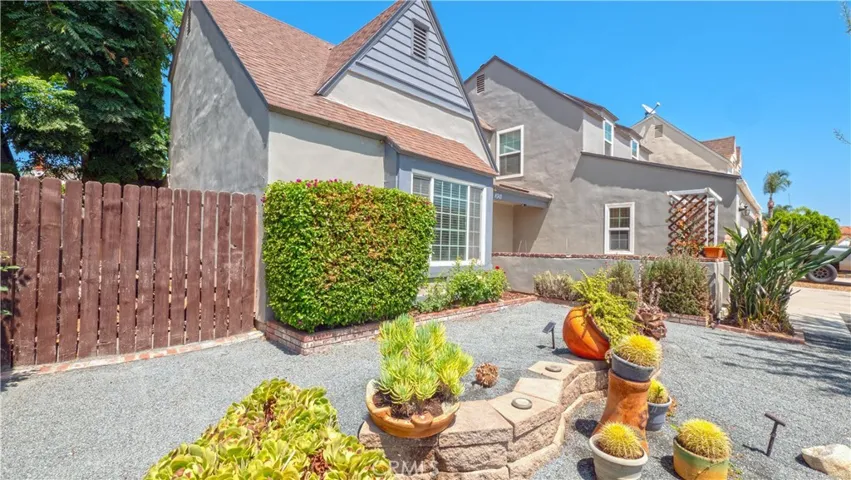 8041 Townsend Drive, Jurupa Valley, California 92509