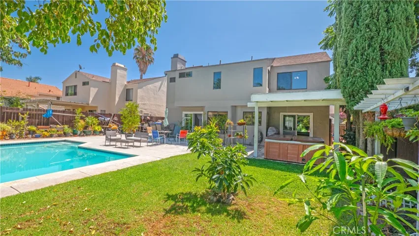 8041 Townsend Drive, Jurupa Valley, California 92509