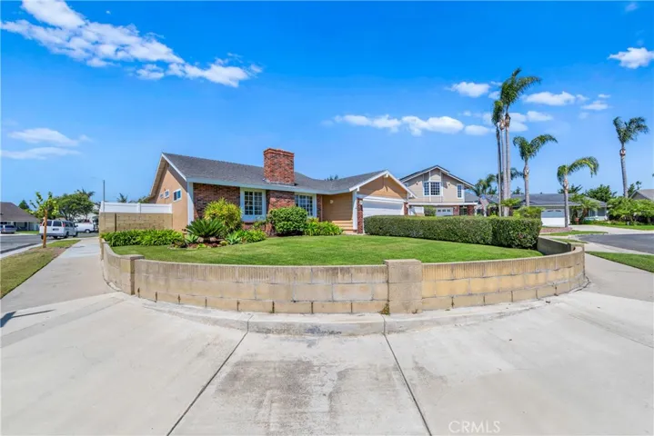 17361 Frans Lane, Huntington Beach, California 92649