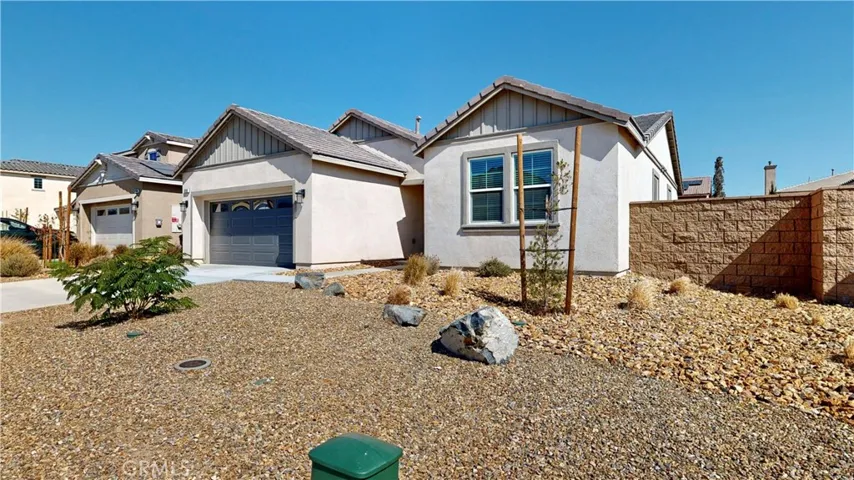12592 Ojo Caliente Street, Victorville, California 92392