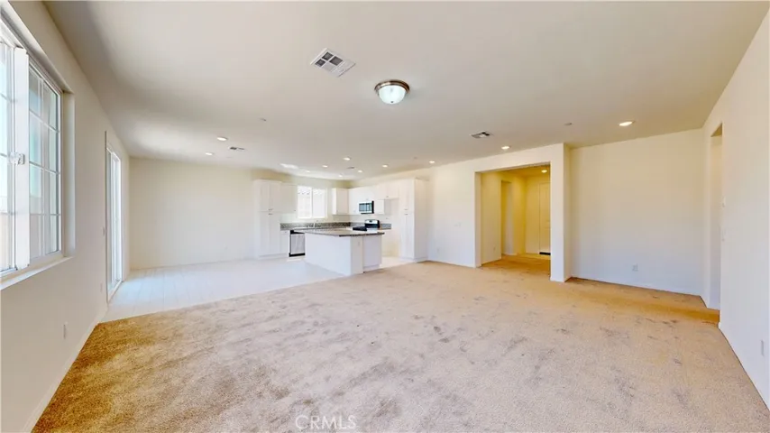12592 Ojo Caliente Street, Victorville, California 92392