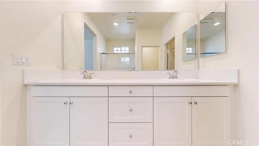 12592 Ojo Caliente Street, Victorville, California 92392