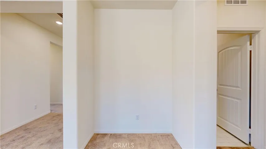 12592 Ojo Caliente Street, Victorville, California 92392