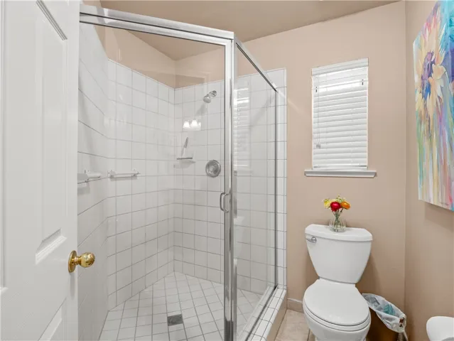 2410 E Richmond Avenue, Fresno, California 93720