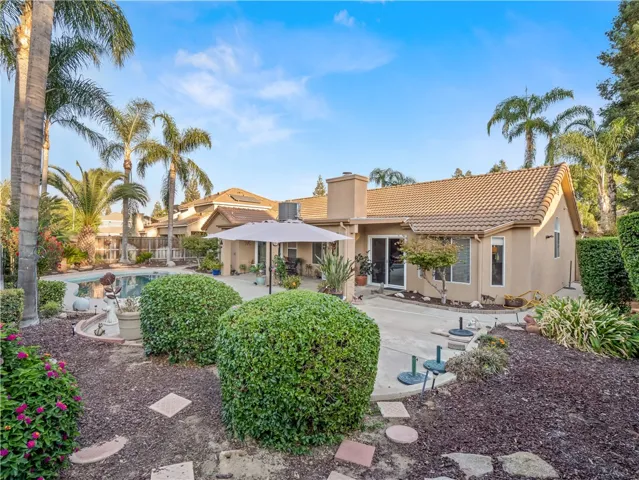2410 E Richmond Avenue, Fresno, California 93720