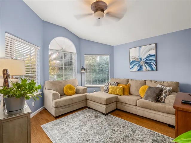 2410 E Richmond Avenue, Fresno, California 93720