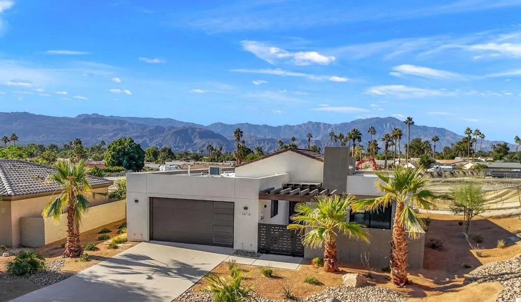 76718 Kentucky Avenue, Palm Desert, California 92211, 3 Bedrooms Bedrooms, ,2 BathroomsBathrooms,Residential,For Sale,Kentucky,219115941DA