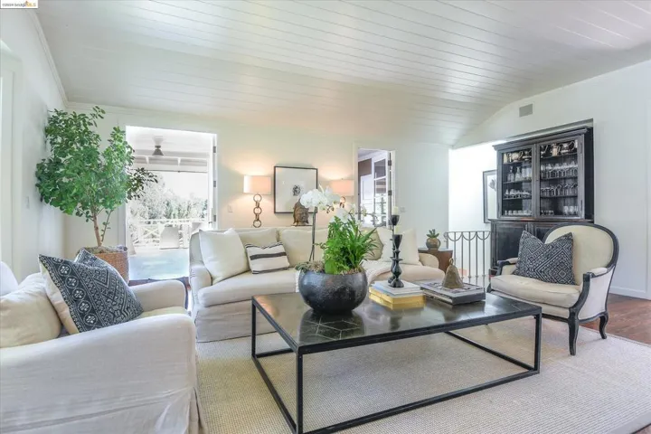 3595 Powell Dr, Lafayette, California 94549