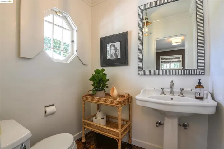 3595 Powell Dr, Lafayette, California 94549