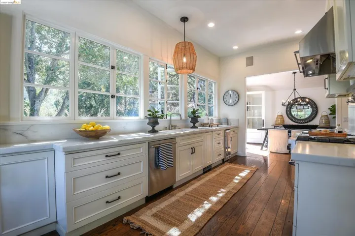 3595 Powell Dr, Lafayette, California 94549