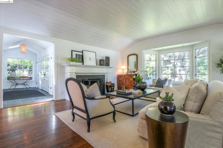 3595 Powell Dr, Lafayette, California 94549