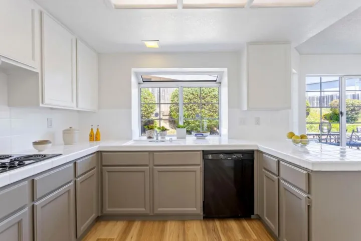 36 Treeside Court, South San Francisco, California 94080