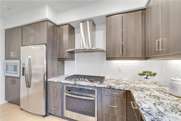 252 Harringay, Irvine, California 92618