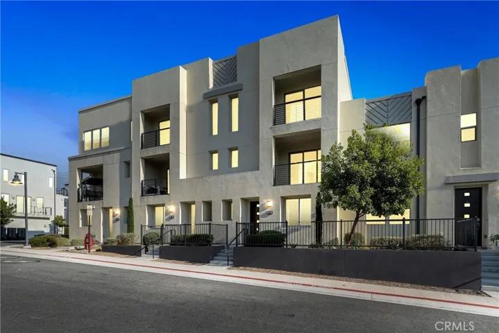 252 Harringay, Irvine, California 92618