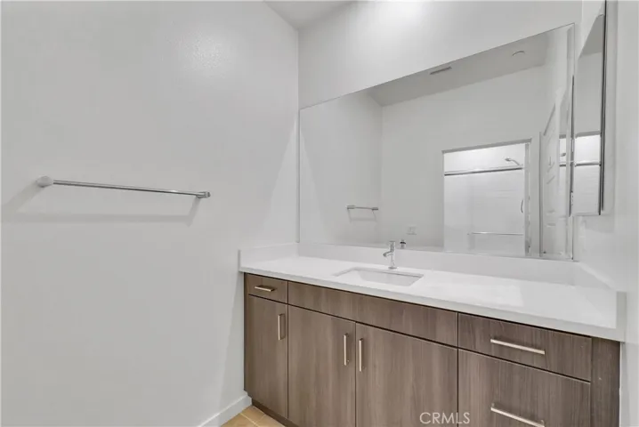 252 Harringay, Irvine, California 92618