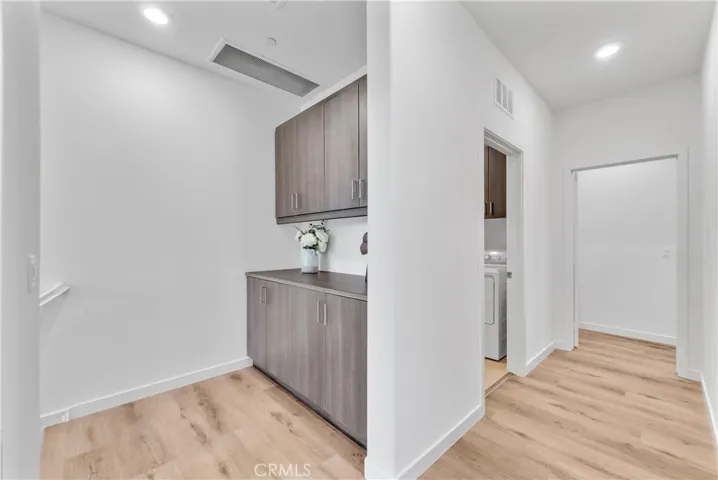 252 Harringay, Irvine, California 92618