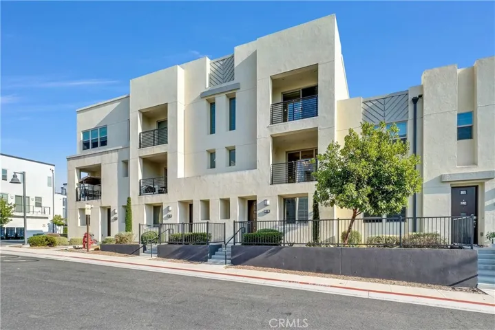 252 Harringay, Irvine, California 92618