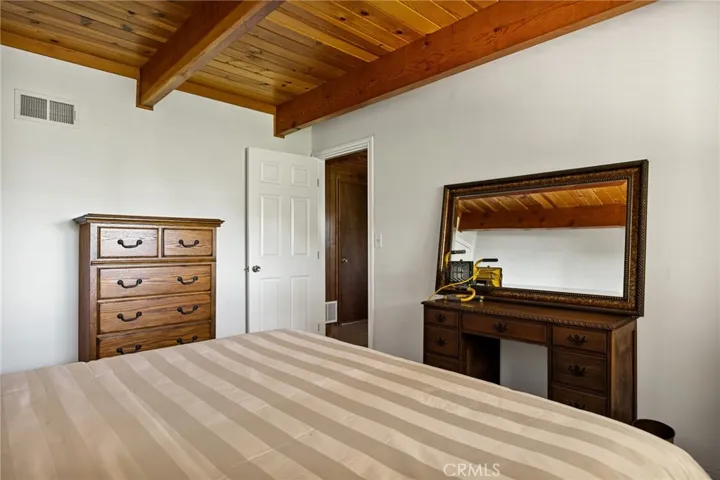 30730 Knoll View Drive, Running Springs, California 92382