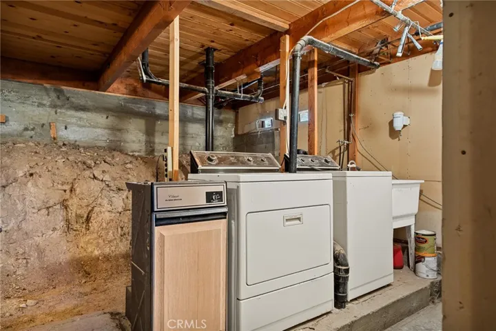 30730 Knoll View Drive, Running Springs, California 92382