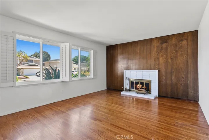 17351 Breda Lane, Huntington Beach, California 92649
