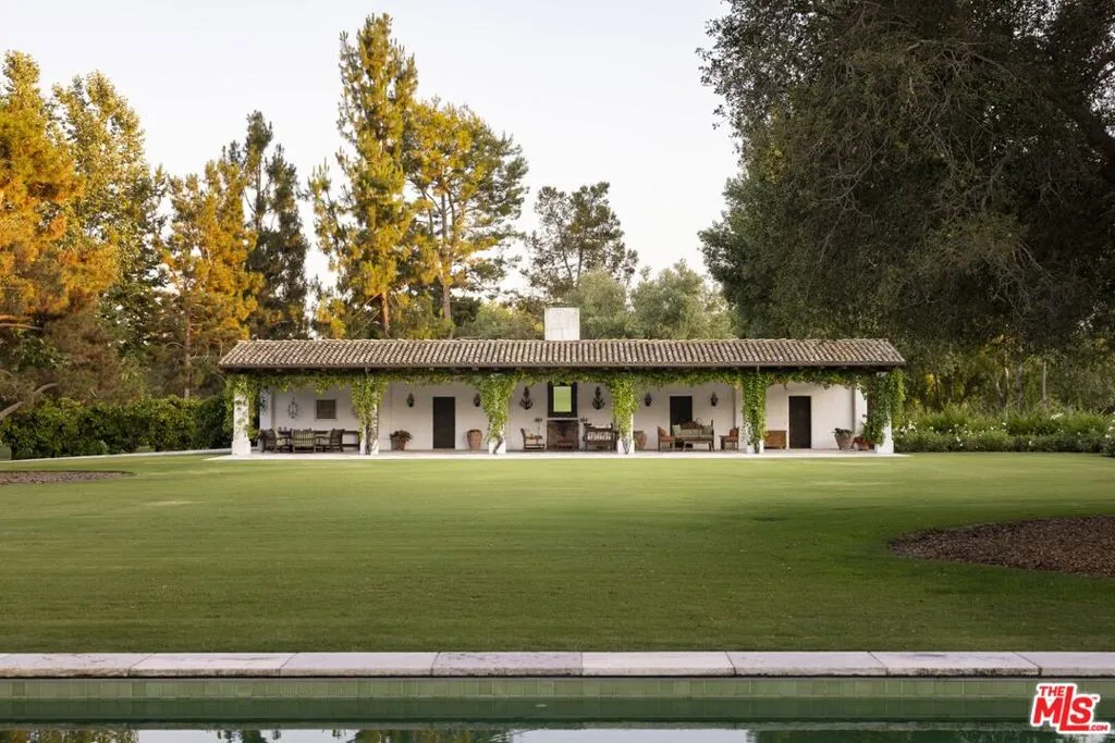 16401 Calle Feliz, Rancho Santa Fe, California 92067 home-pic-13